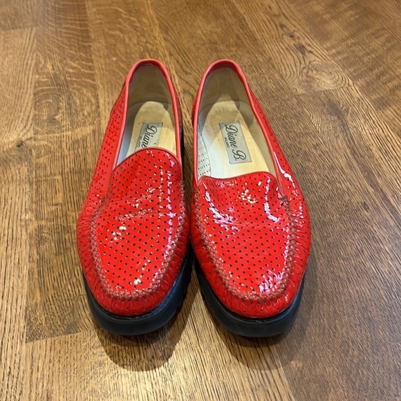 Diane B Women’s Loafers Red and Black - Picture 2 of 7